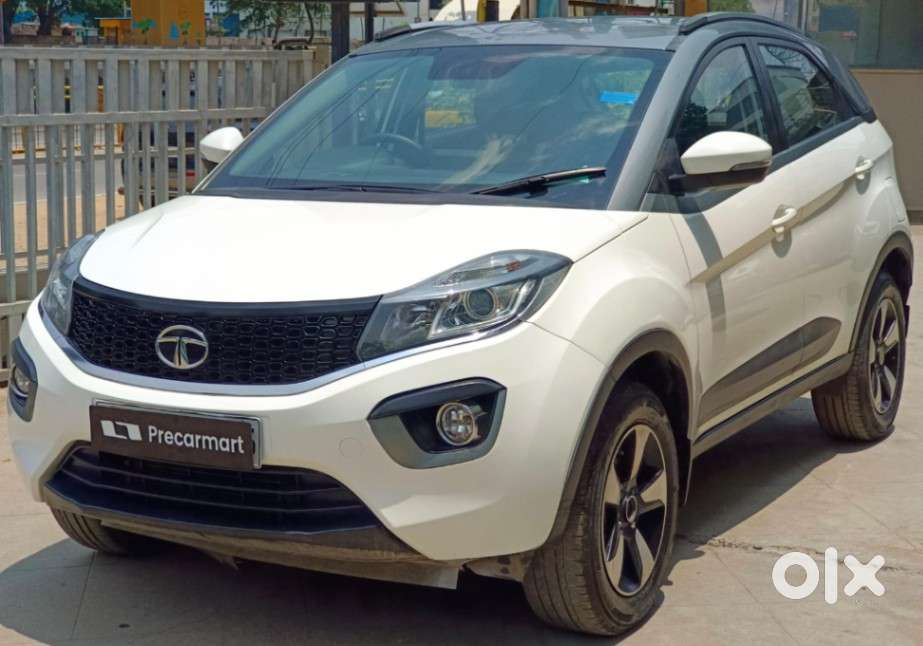 Tata Nexon 1.2 Revotron Xza Plus, 2018, Petrol