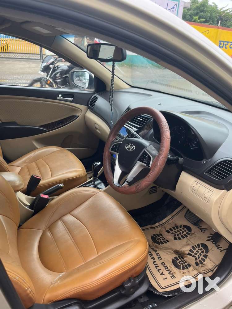 Hyundai Fluidic Verna 2011