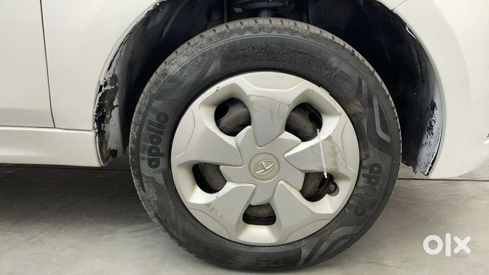 Tata Tiago 1.2 Revotron Xt, 2018, Petrol