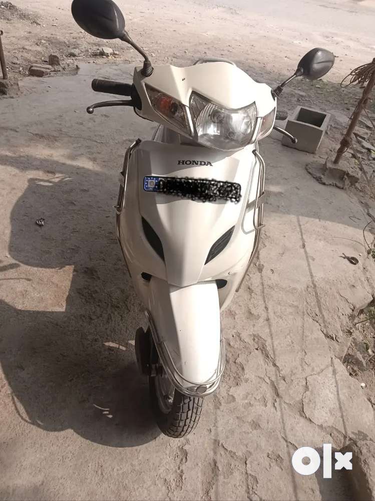 Olx bilaspur best sale scooty activa