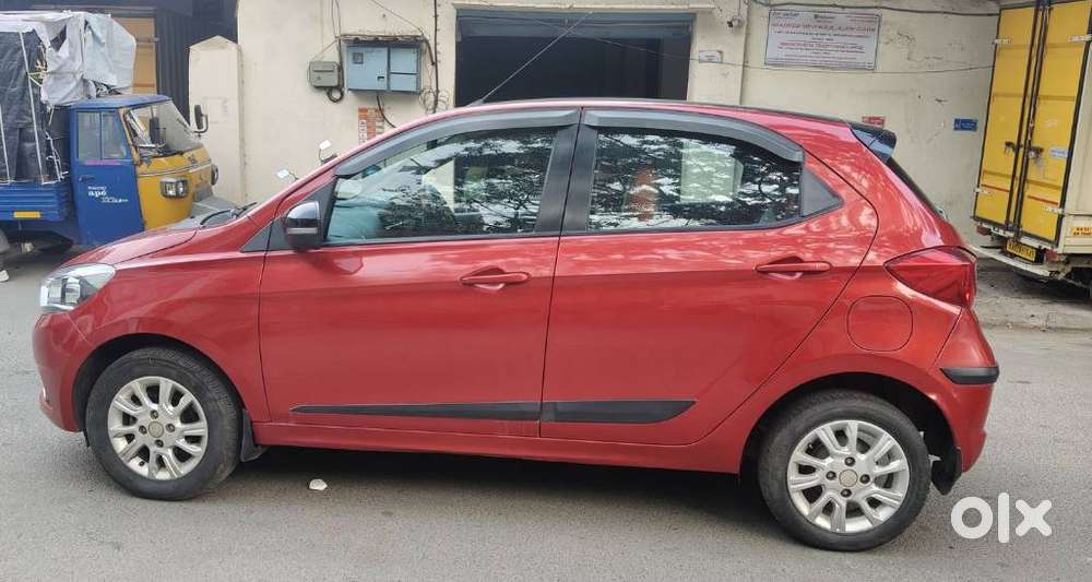 Tata Tiago 1.2 Revotron Xta, 2018, Petrol