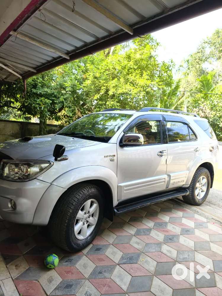 Toyota Fortuner 2011 Diesel Well Maintained