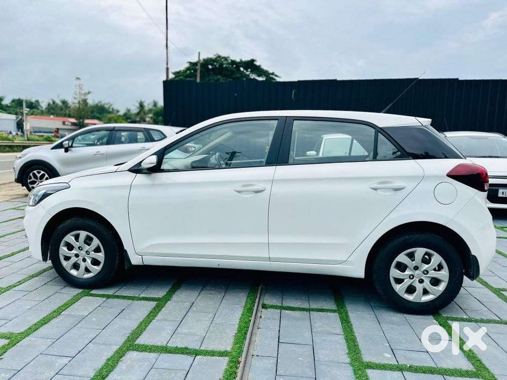 Hyundai Elite I20 [ ] 1.2 Sportz, 2018, Petrol