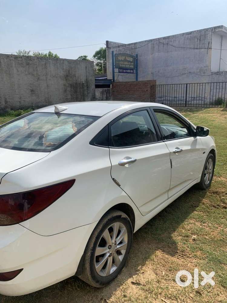 Hyundai Verna 2013 Diesel 125000 Km Driven