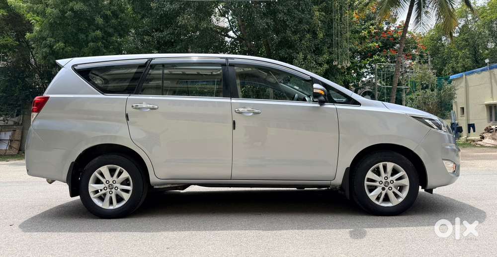 Toyota Innova Crysta 2.4 V 7 STR, 2017, Diesel