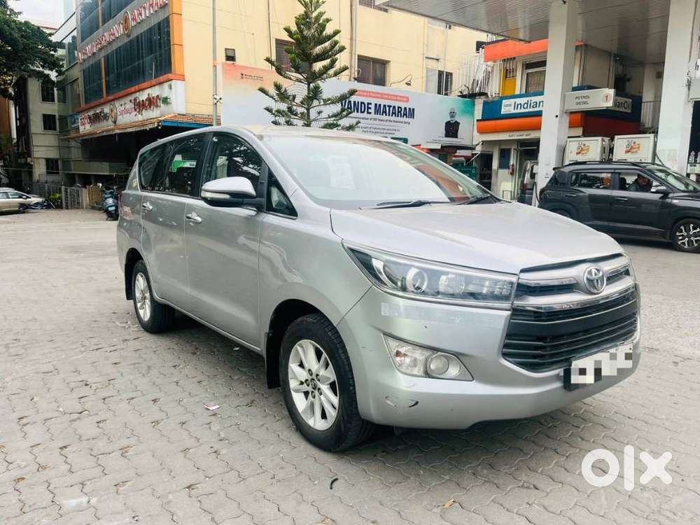 Toyota Innova Crysta 2.4 V 8 Str, 2016, Diesel