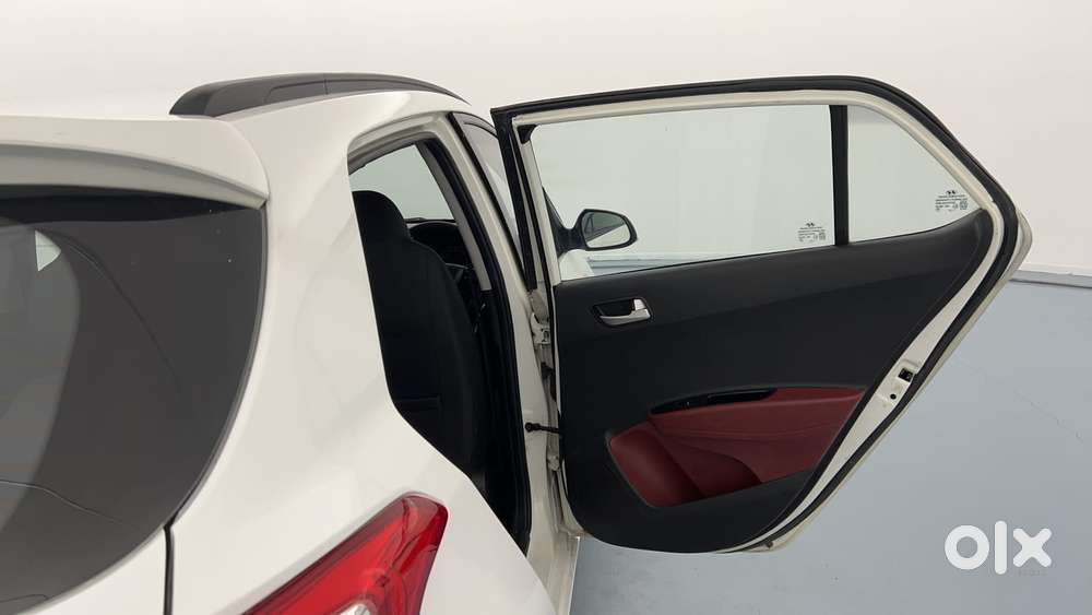 Hyundai Grand I10 Nios Sportz Diesel At, 2016, Petrol