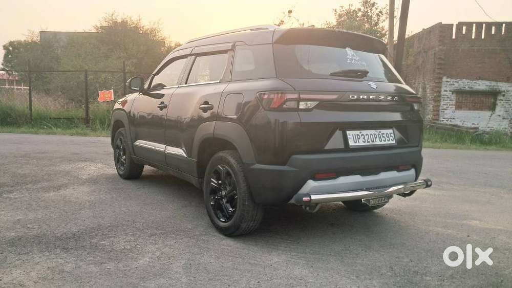 Maruti Suzuki Brezza 1.5 Zxi Smart Hybrid Dual Tone, 2025, Petrol