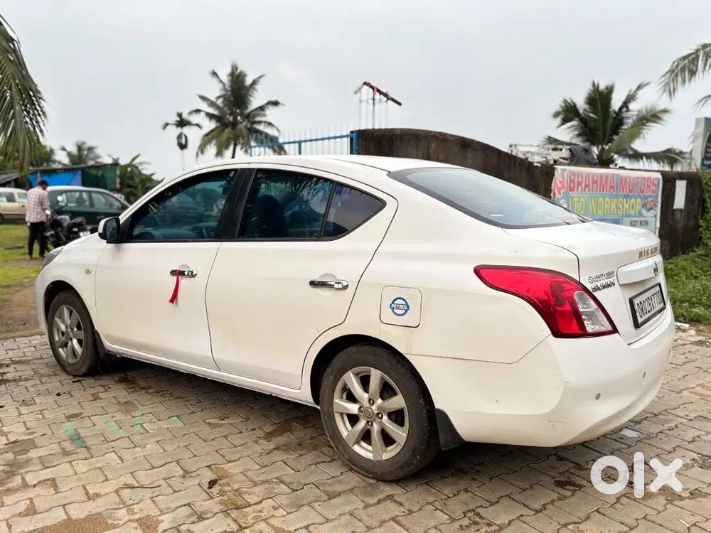 Nissan Sunny Xv Petrol Fully Loaded Condition