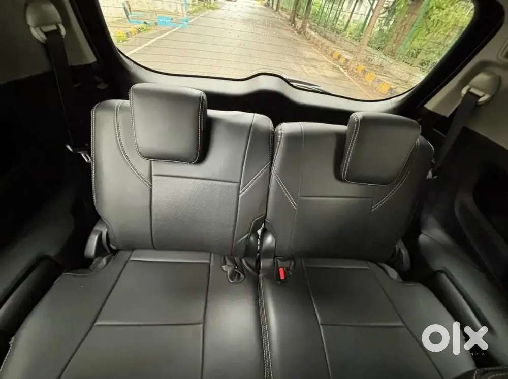 Tayota Innova Crysta 2.4 V