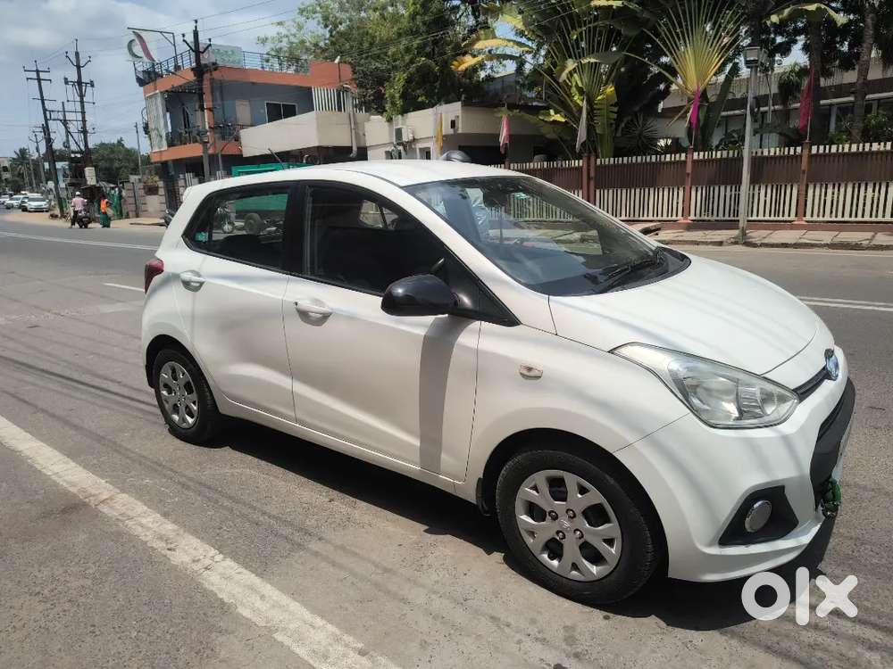 Hyundai Grand I10 2014 Diesel 120000 Km Driven