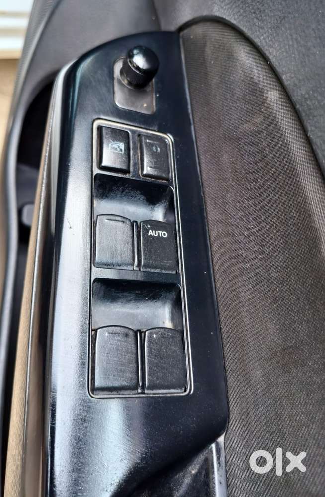 Maruti Suzuki Swift Zdi Plus, 2012, Diesel