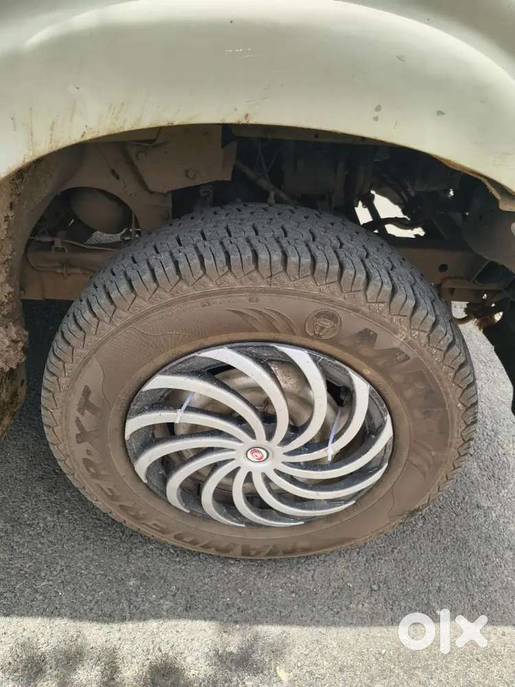 Mahindra Scorpio Classic 2012, 4 Mrf Seal Tyres