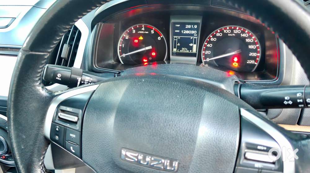 Isuzu V-cross Z 4x4 Mt, 2018, Petrol