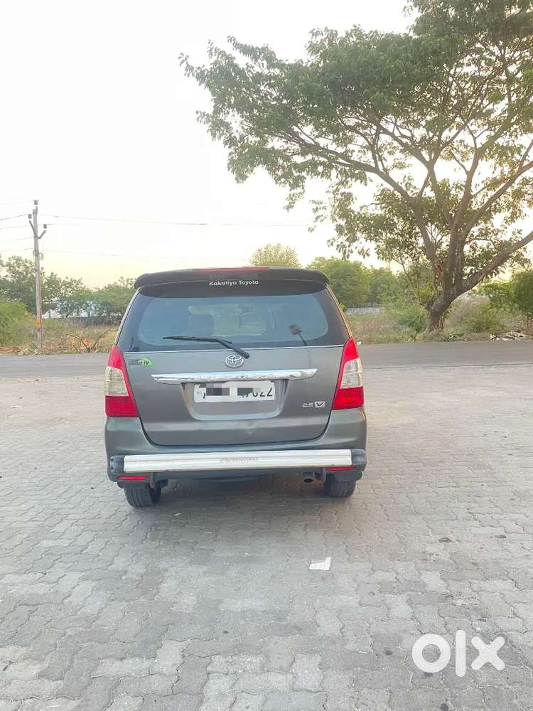 Toyota Innova 2012 Diesel 252853 Km Driven