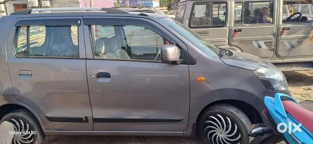 Maruti Suzuki Wagon R 2015 Petrol Well Maintained