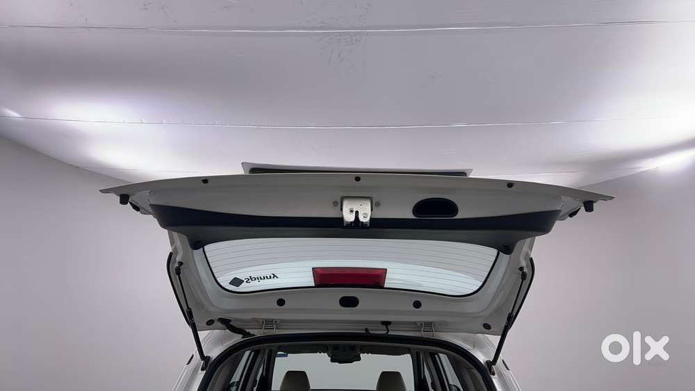 Kia Carens Luxury (o)1.5 Turbo Petrol Dct 7 Str, 2023, Petrol