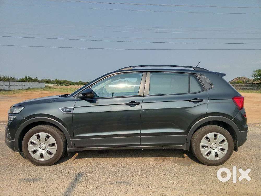 Skoda Kushaq 1.0 Tsi Active, 2022, Petrol
