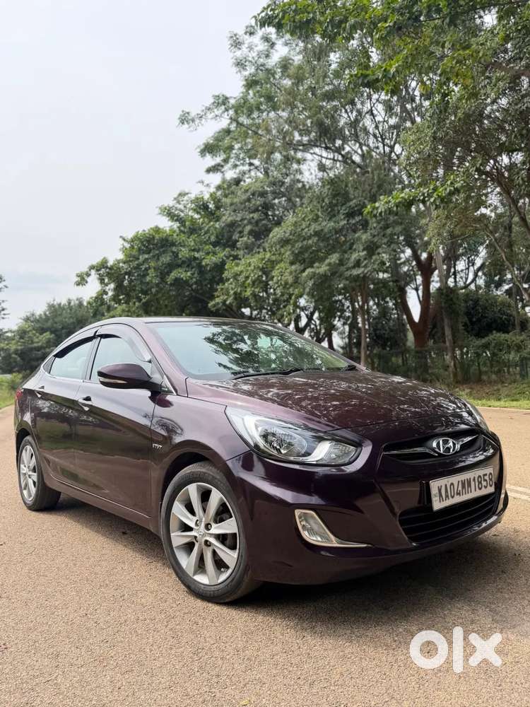 Hyundai Verna Fluidic 1.6 Vtvt Sx, 2014, Petrol