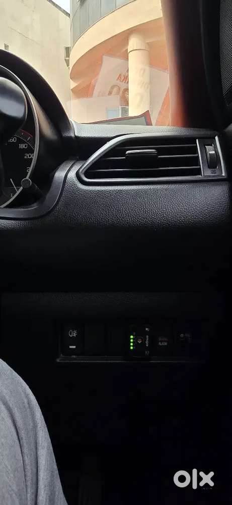 ​maruti Swift Lxi (nov 2020) | 1st Owner | Company Service Record