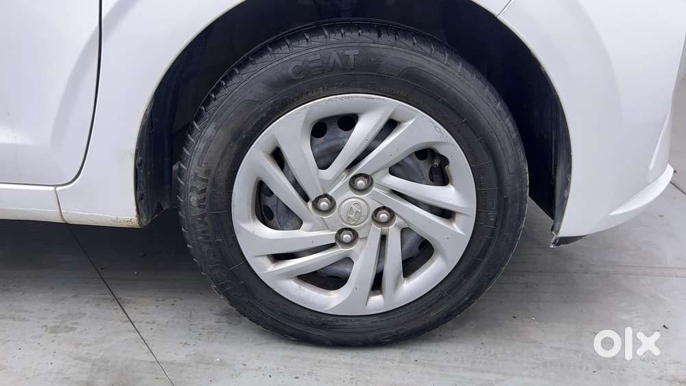Hyundai Aura [2023-ongoing] 1.2 S Petrol Manual, 2022, Petrol