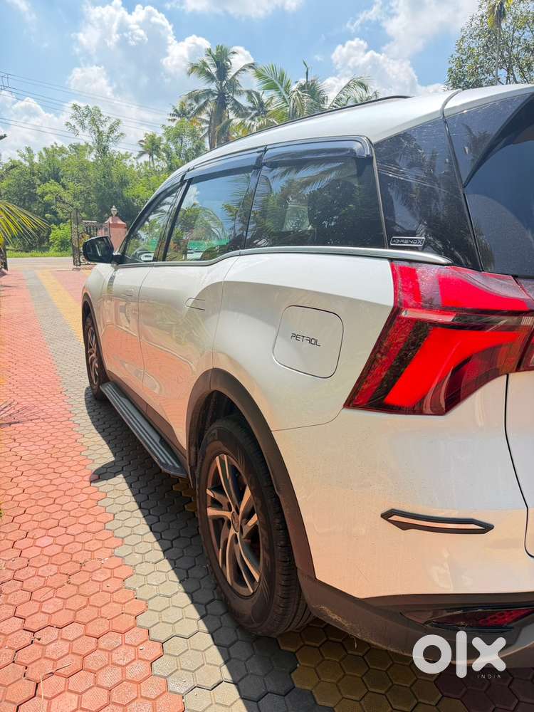 Mahindra Xuv700 Petrol 2023