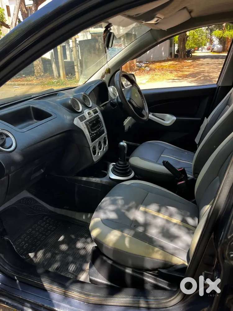 Ford Figo 2012 Diesel 120000 Km Driven
