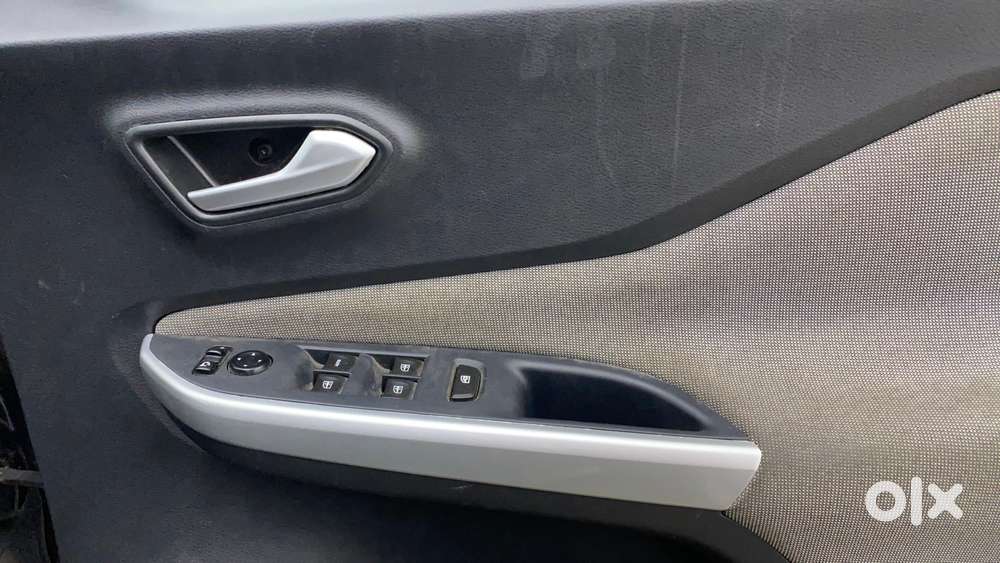 Nissan Magnite 1.0 Xv, 2022, Petrol