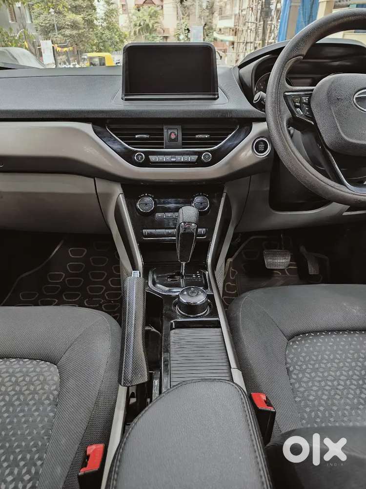 Tata Nexon Xza Plus White Diesel Automatic