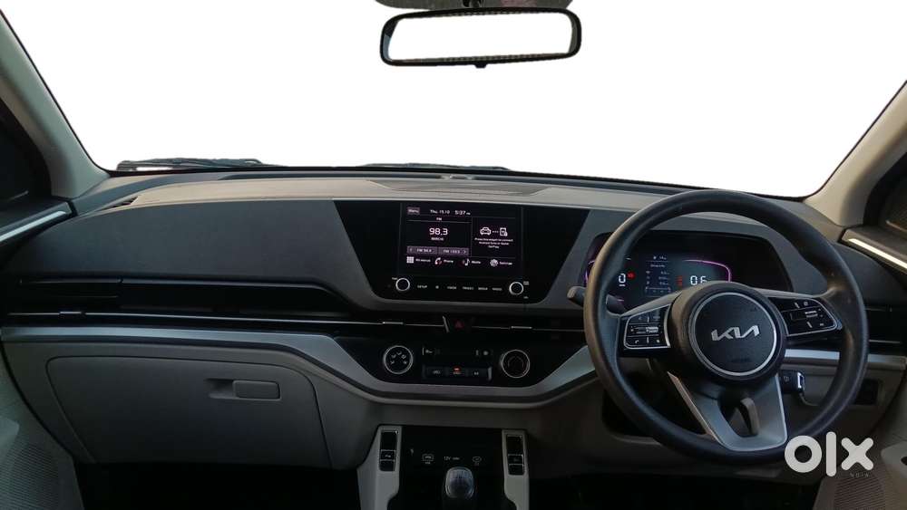 Kia Carens 1.5 Prestige 7 Str, 2023, Petrol