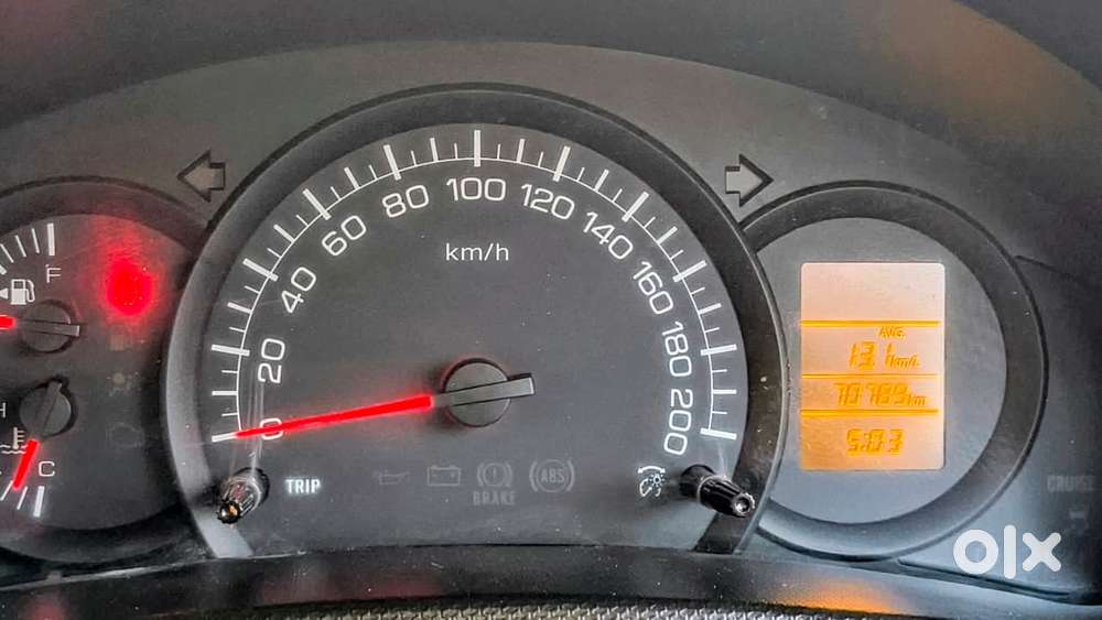 Maruti Suzuki Swift Lxi Optional-o, 2017, Petrol