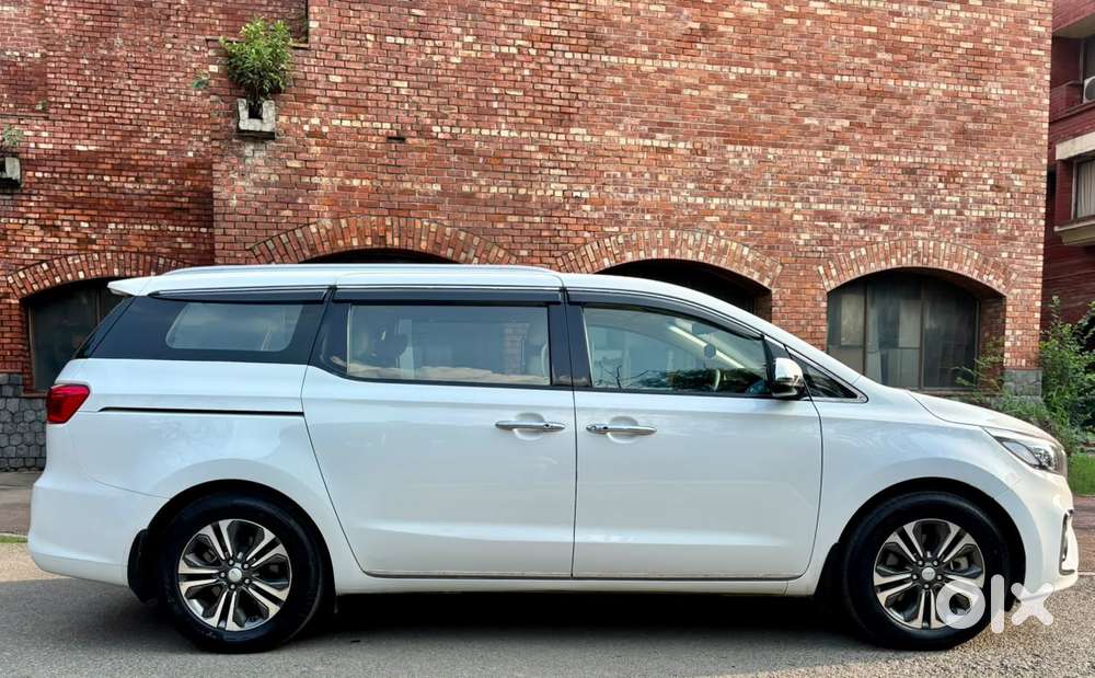 Kia Carnival Prestige, 2021, Diesel