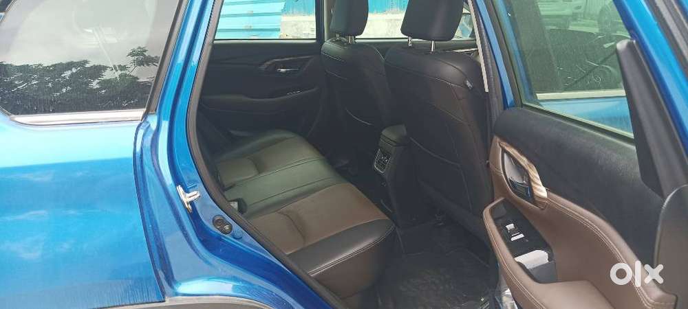 Toyota Urban Cruiser Hyryder 1.5 V Hybrid, 2025, Petrol