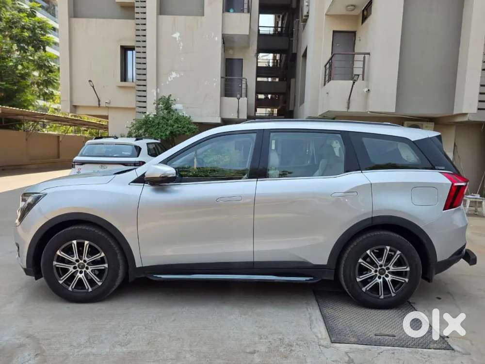 Mahindra Xuv700 2023 Petrol Well Maintained