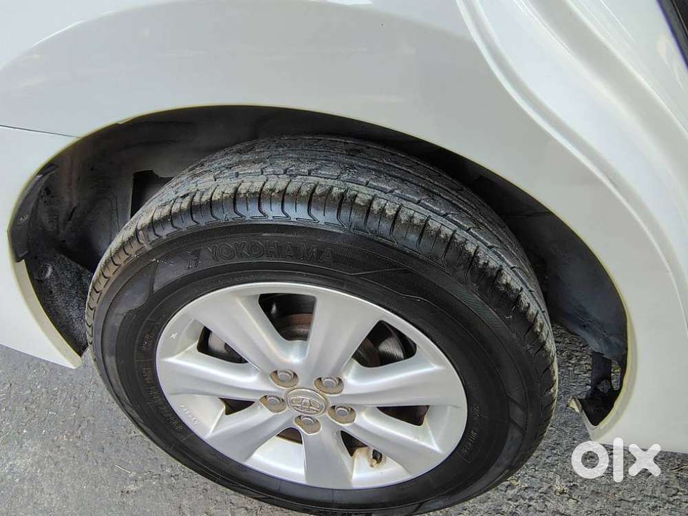 Toyota Corolla Altis 2013-2017 G At, 2015, Petrol