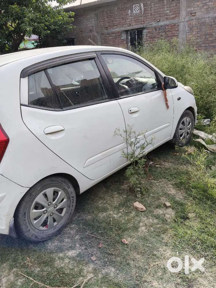 Hme Apna I10 Car Bechni Hai