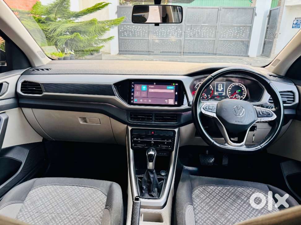 Volkswagen Taigun 1.0 Tsi Highline At, 2022, Petrol