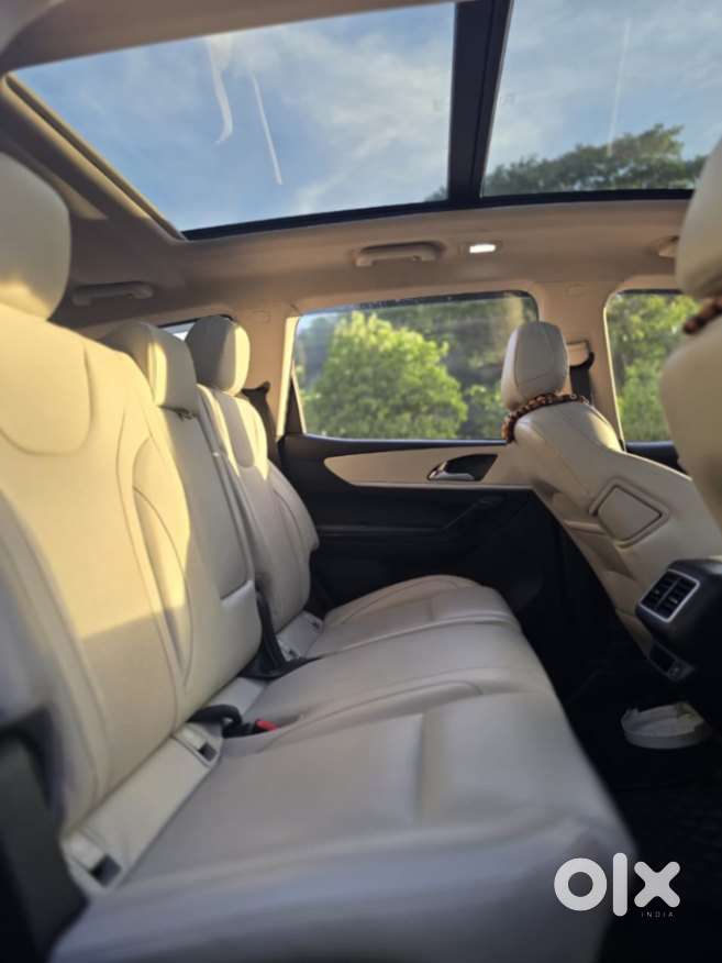 Mahindra Xuv700 Ax7 Awd, 2023, Diesel