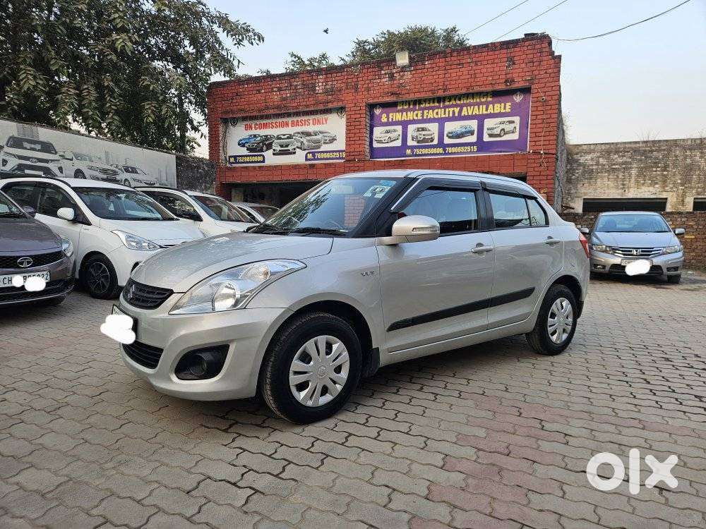 Maruti Suzuki Swift Dzire 1.2 Vxi Bsiv, 2014, Petrol