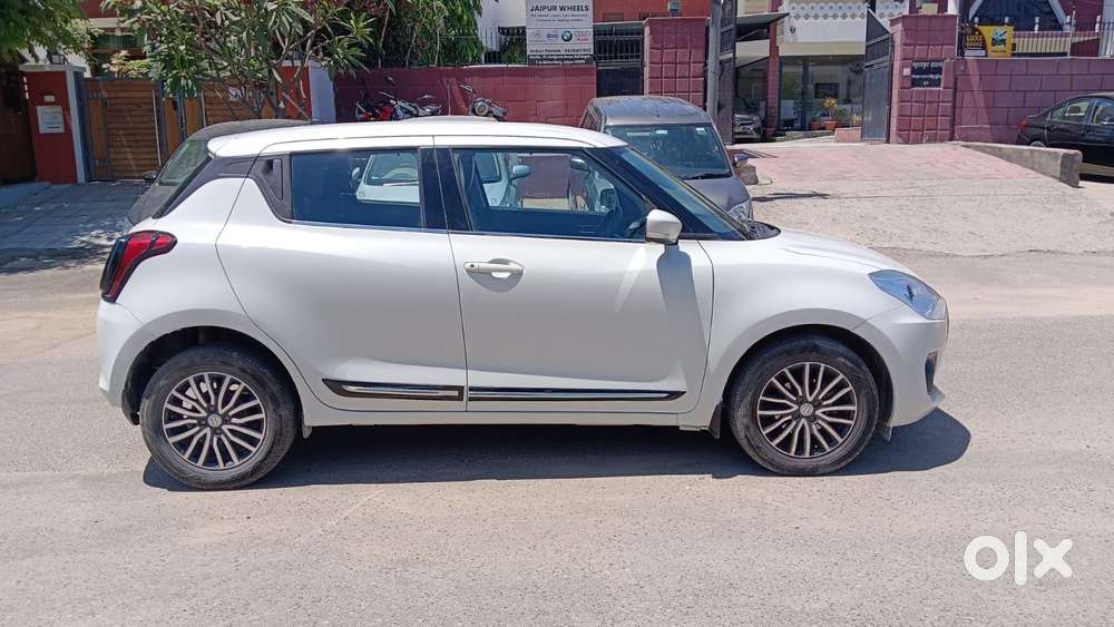 Maruti Suzuki Swift Vxi Optional, 2022, Petrol