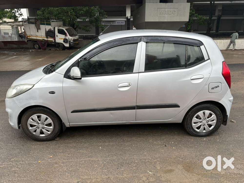 2nd Owner Hyundai I10 2011 Petrol Manual