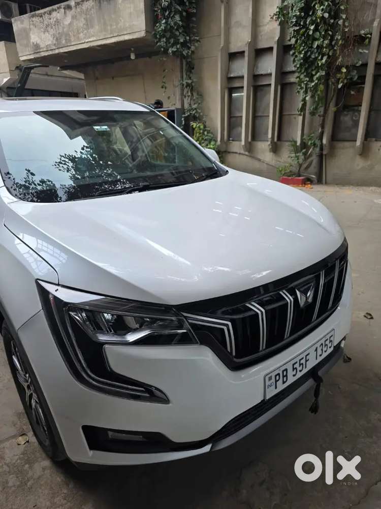 Mahindra Xuv 700 Diesel Automatic 15000 Km Showroom Condition