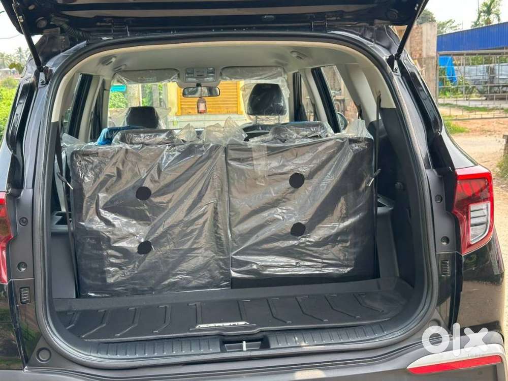 Kia Carens 1.5 Luxury Plus Turbo Dct 7 Str, 2025, Petrol