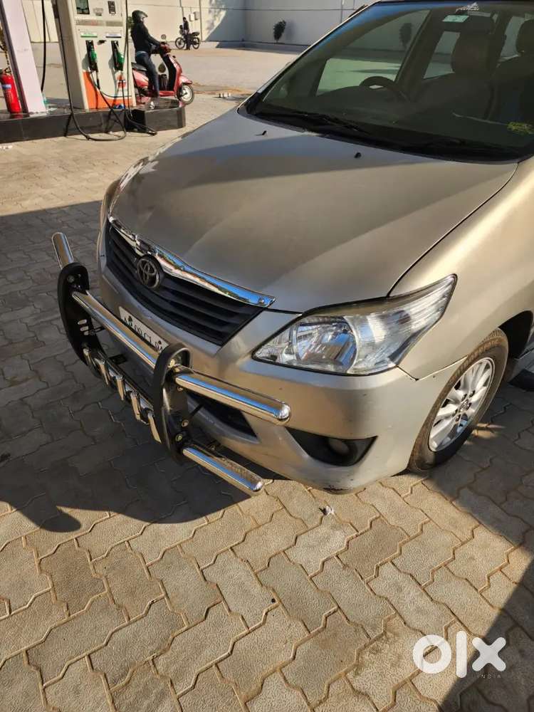 Toyota Innova 2.5 Vx 2012