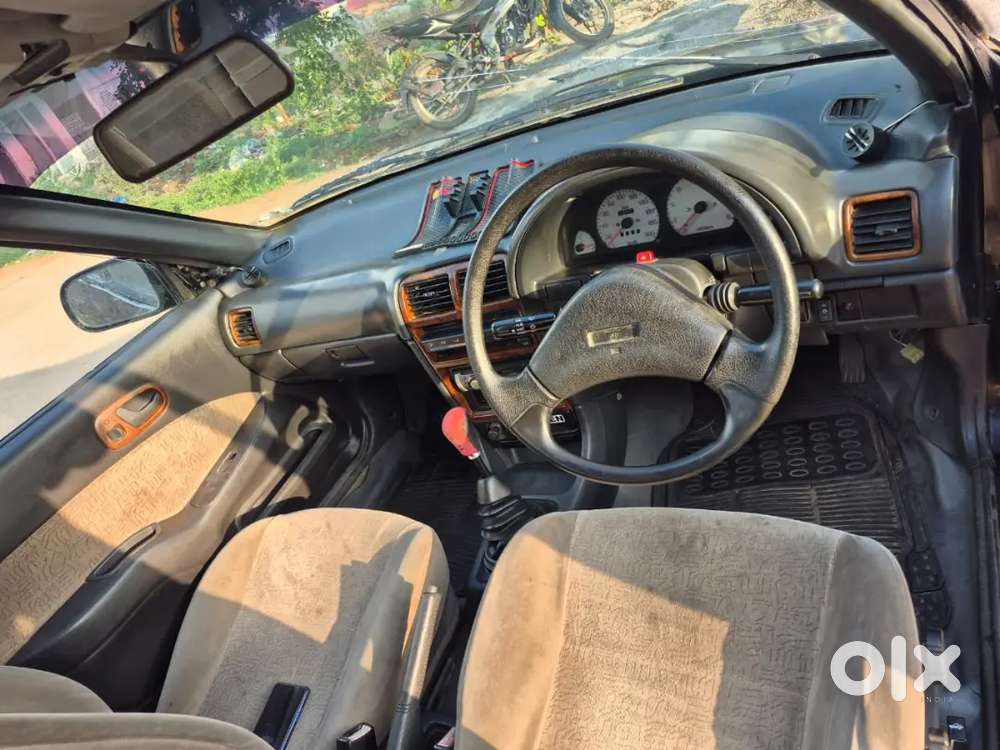 Maruti Suzuki Esteem 2004 Vxi