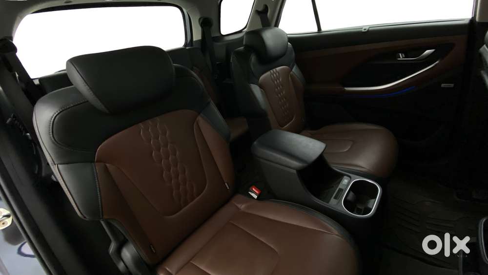 Hyundai Alcazar 2.0 Signature (o) Petrol At 6 Str, 2022, Petrol
