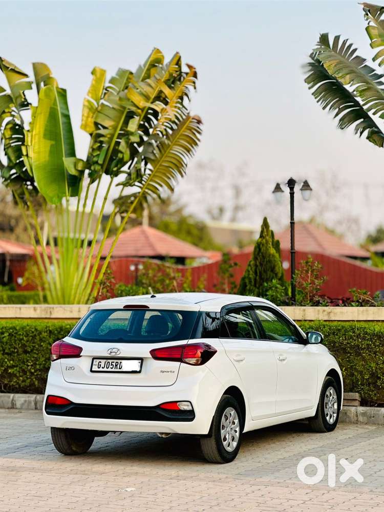 Hyundai I20 Sportz 1.4 At Vtvt, 2018, Cng & Hybrids