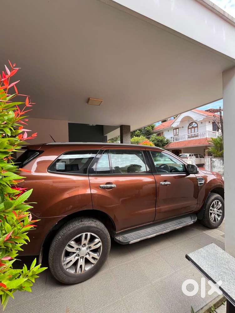 Ford Endeavour 2016