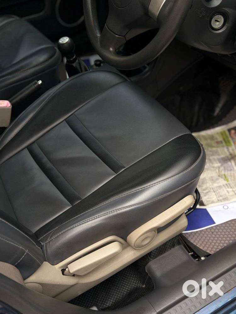Maruti Suzuki Swift Dzire 1.2 Zxi Bsiv, 2010, Petrol