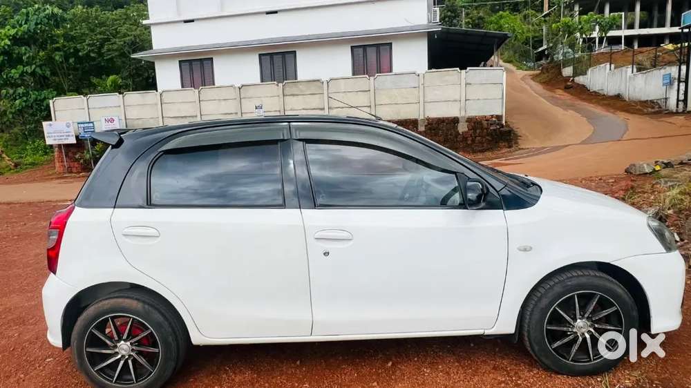 Toyota Etios Liva 2015